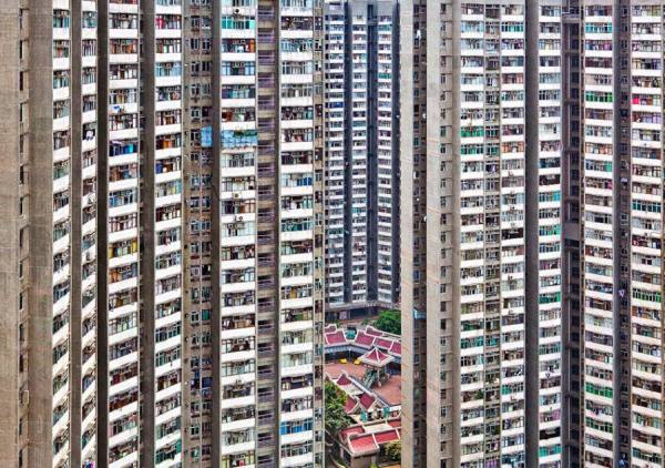 Photograph Robert Wilson Hong Kong on One Eyeland